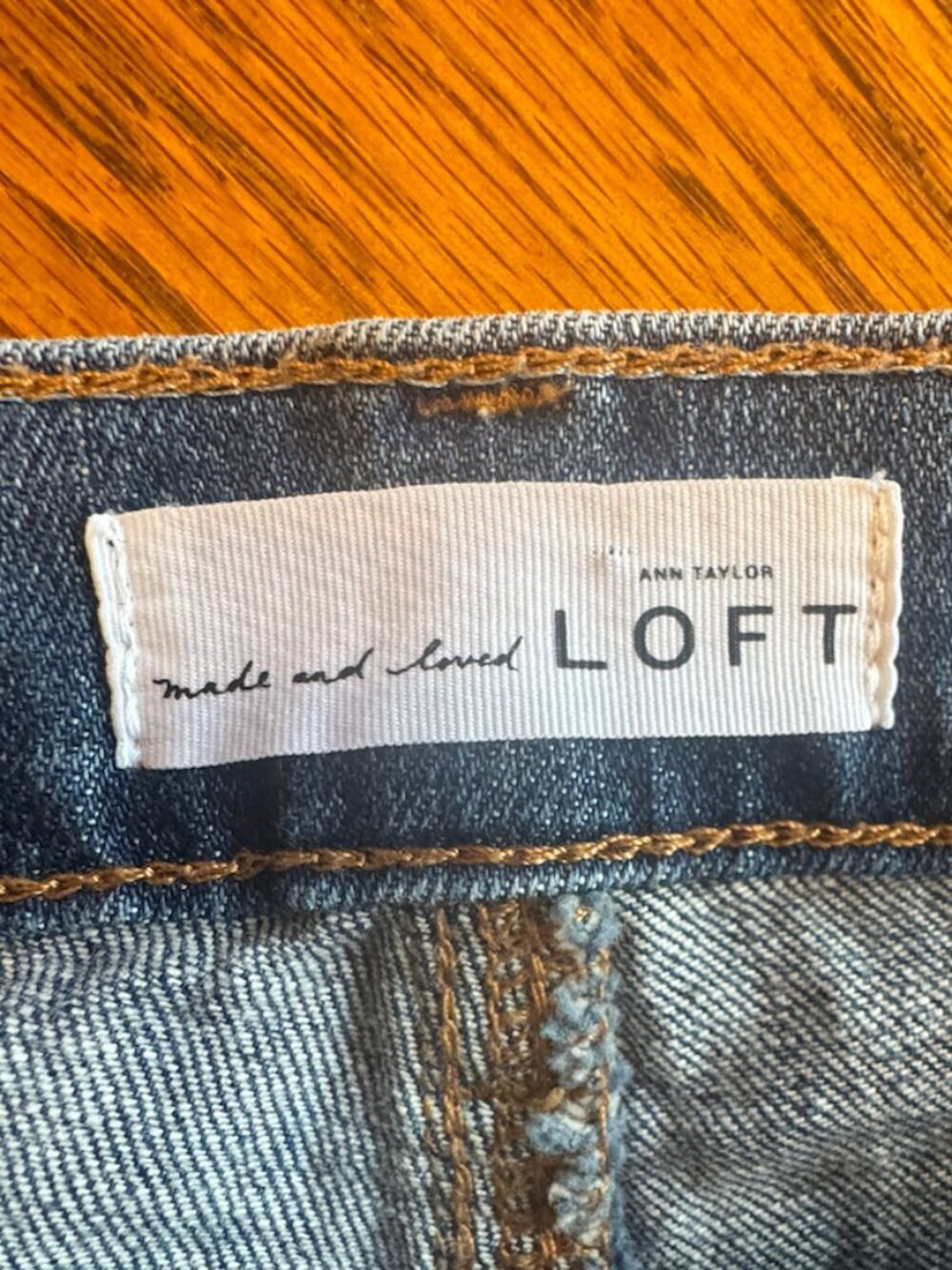 LOFT Button Down Fly Distressed Jeans Size 28P (WJLFT) - Picture 4 of 9